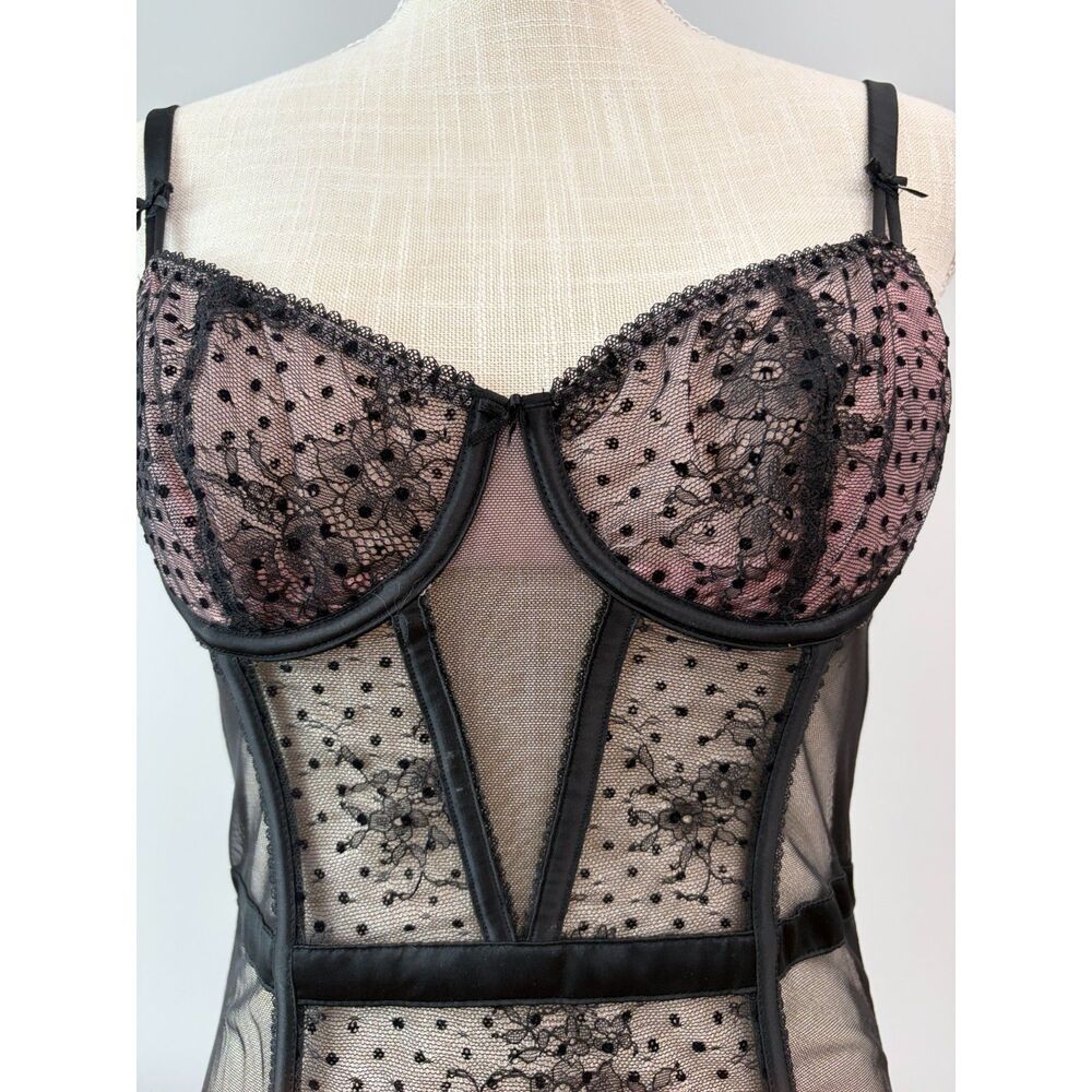 Victoria's Secret Corset Teddy Sz Med Black Pink Swiss Dot Lace Garter Bustier